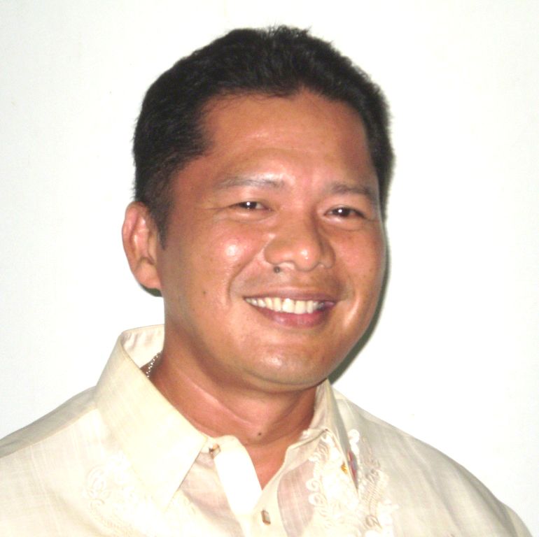 ARIEL REYES